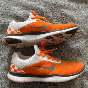 University of Tennessee Nike sneakers. Mens size 7.5 (fits women’s size 9).